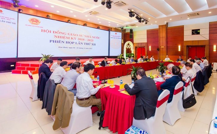 Chính thức công nhận 630 giáo sư, phó giáo sư năm 2023- Ảnh 1. Hội đồng Giáo sư nhà nước trong phiên họp lần thứ 12 - Ảnh: HĐGSNN